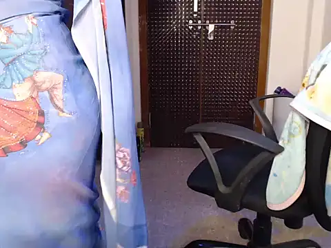 VixenNandhu online show from April 25, 7:00 pm