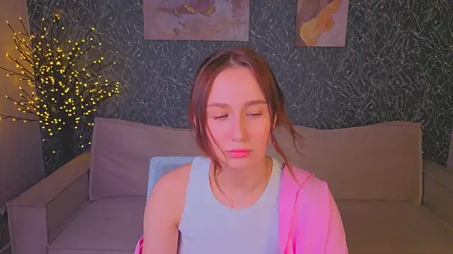  Kiki angel  online show from June 4, 9:14 am
