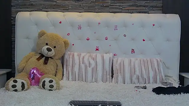 SkylarHayse online show from February 19, 3:11 pm