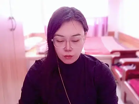 yingying1222 online show from March 7, 1:01 am