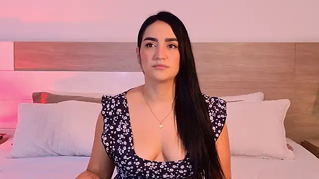 MaraGrief  online show from April 2, 1:41 pm