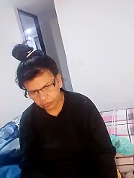 jennifer 0717 online show from April 22, 9:50 am