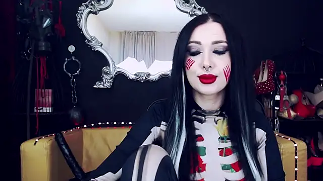 GoddessGeo online show from October 31, 3:49 pm