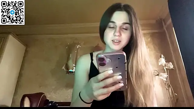 LovelySilk 63 online show from May 17, 7:18 am