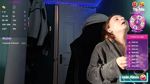 JadeAlexis403 online show from April 21, 8:32 am