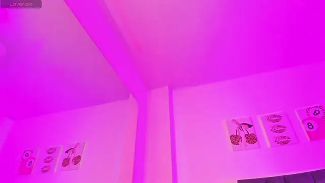 Madison Rosee online show from April 27, 12:19 am