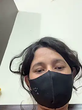 raavigirl online show from March 13, 6:53 pm