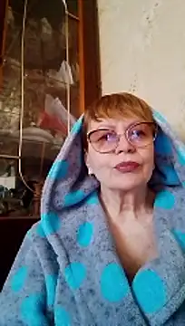 SophieBurns online show from April 5, 10:03 am