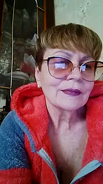 SophieBurns online show from April 18, 11:02 am