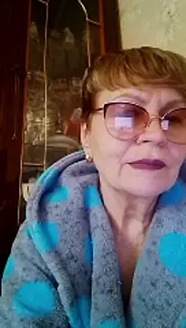 SophieBurns online show from April 21, 10:55 am