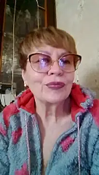 SophieBurns online show from April 22, 11:40 am