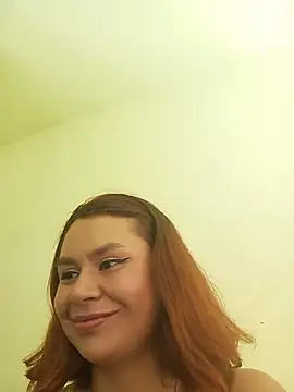 Milf Luna  online show from June 12, 10:40 pm