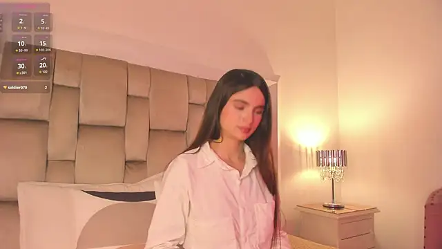 luna forever7 online show from April 21, 8:27 pm