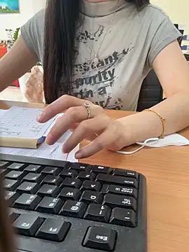 Celeste SexyY online show from April 22, 3:03 am