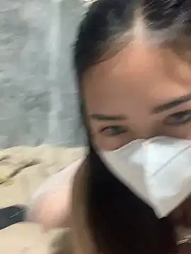 lonely lunae online show from February 11, 3:57 pm