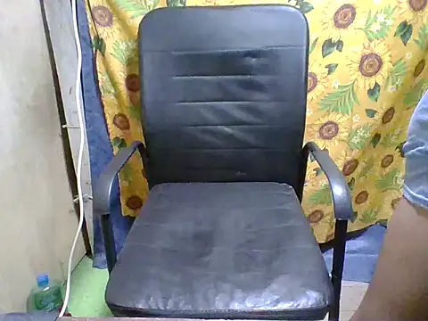 SweetHotBabe18 online show from April 23, 12:29 pm