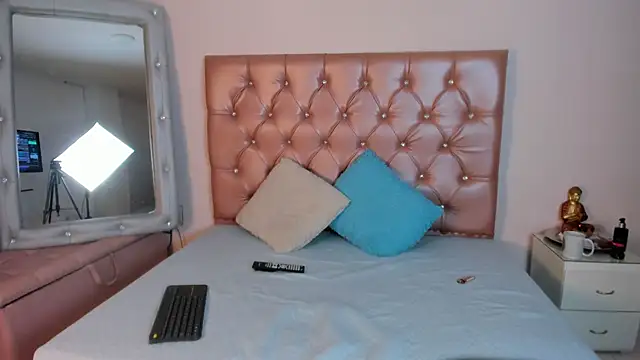 Ashtart 1 online show from April 28, 11:19 pm