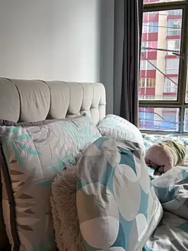 RachelWeisz  online show from April 24, 12:30 pm