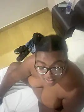 lanegriis1 online show from April 19, 4:34 am