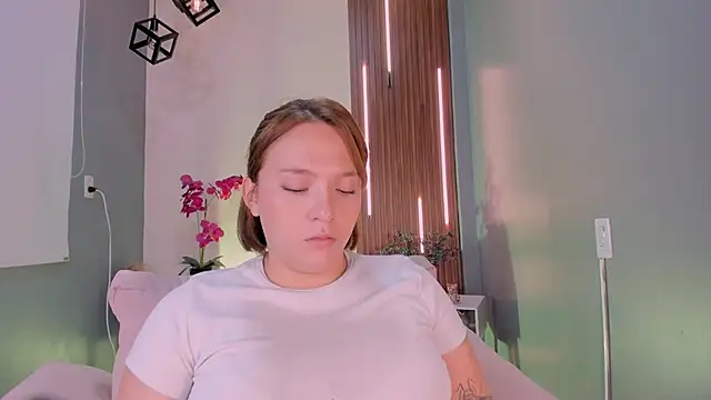 SimonaStar online show from March 11, 2:09 pm