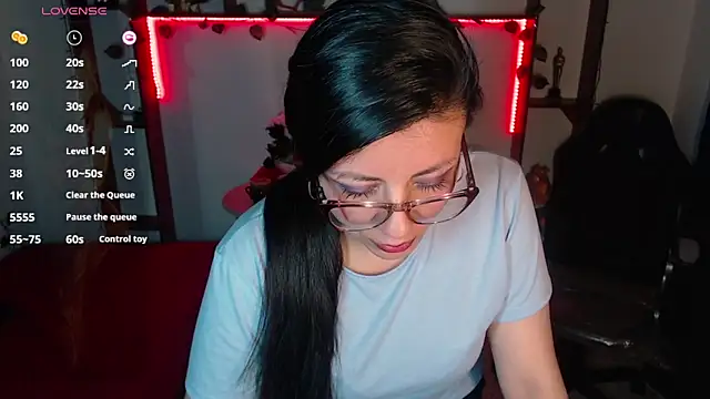 QueenRose94 online show from March 24, 12:32 pm