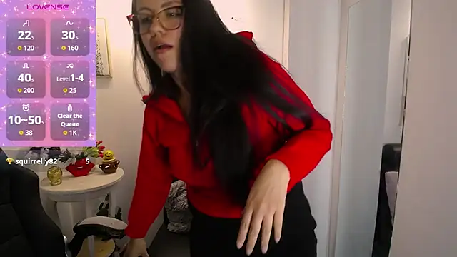 QueenRose94 online show from April 22, 1:08 pm