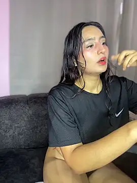 -BabyLuna online show from April 15, 1:11 pm