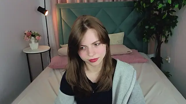 LesleySky online show from March 5, 8:37 pm