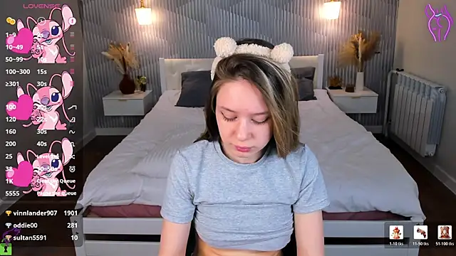 Mini Allice online show from March 6, 7:36 am