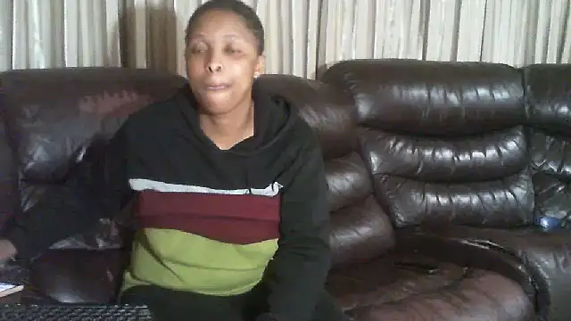 Caramel-Diva online show from April 23, 1:35 pm