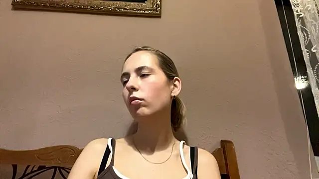 CharmingBlonde online show from February 12, 6:31 pm