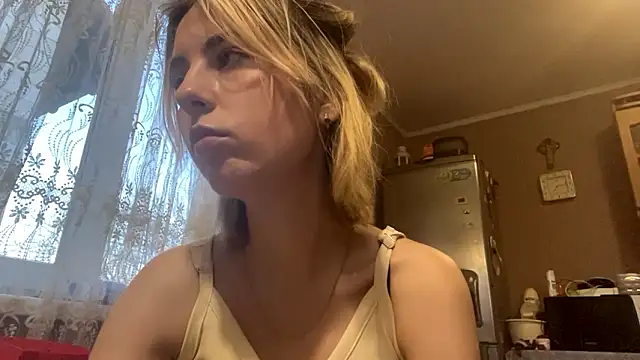 CharmingBlonde online show from March 7, 4:14 pm