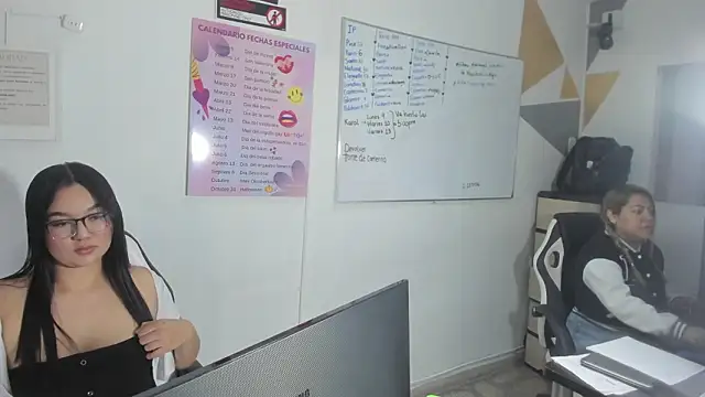 luna bradley  online show from March 13, 1:23 pm