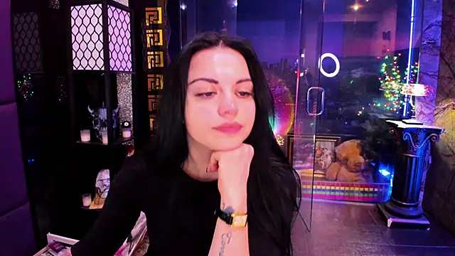 sunn ooo online show from April 19, 8:25 am