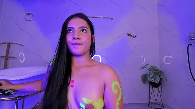 zharia lux 25 online show from April 26, 7:22 pm