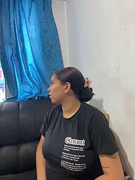 Luna white1 online show from April 23, 7:16 pm