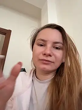 AlessiaandJay online show from April 27, 8:44 am