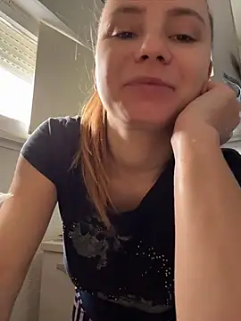 AlessiaandJay online show from April 23, 8:33 am