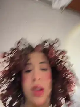 Woo isDaphne online show from April 25, 11:02 pm