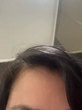 anjinha17 online show from February 10, 5:05 pm