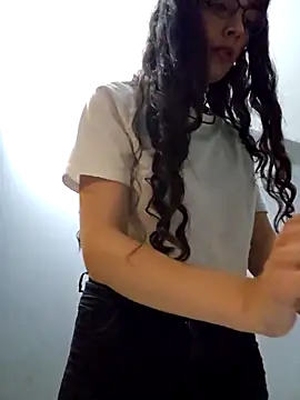 VelvetSolez online show from April 23, 10:01 pm