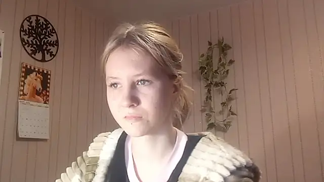 RunawayBr1de online show from March 11, 3:25 pm