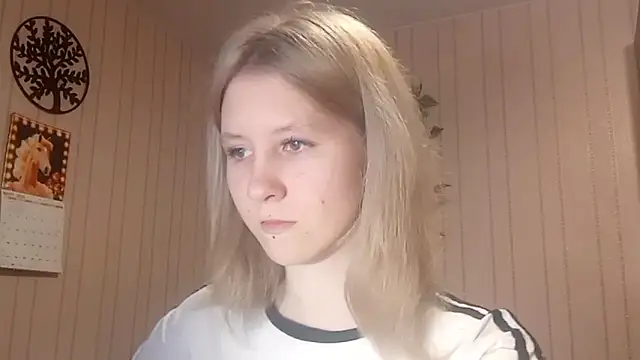 RunawayBr1de online show from March 9, 3:04 pm