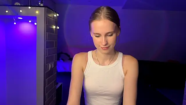 amily sunray online show from July 19, 6:54 pm