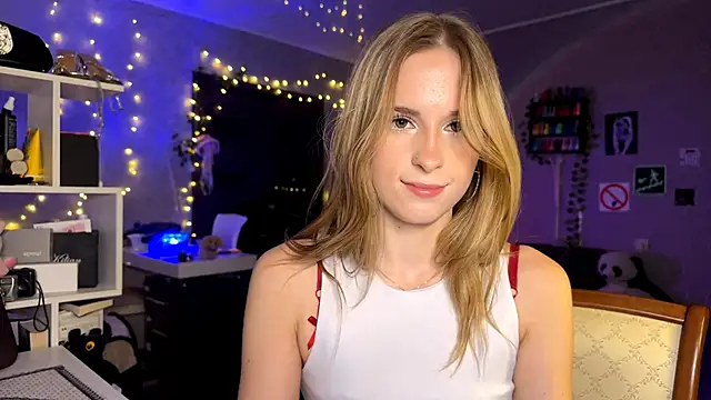 amily sunray online show from April 18, 7:58 pm