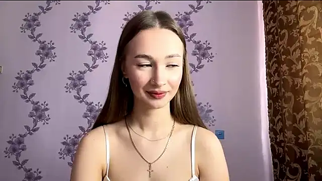 LacieHelaire online show from March 11, 7:01 am