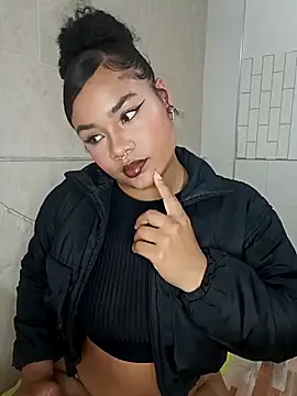 BrianaSweetxxx online show from April 26, 5:27 am