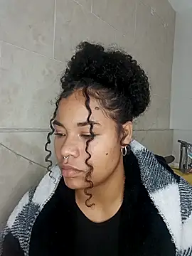 BrianaSweetxxx online show from April 23, 3:47 am