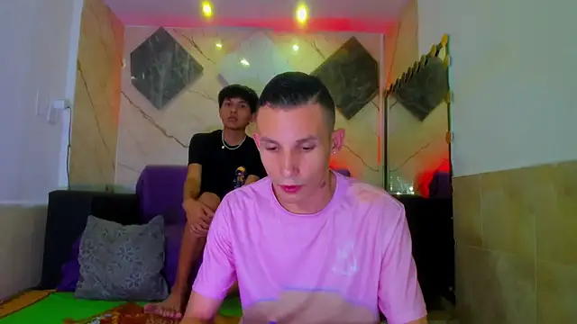 Isaak 26 online show from February 20, 8:09 pm