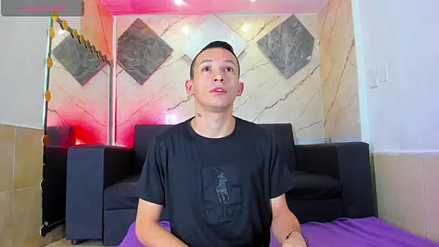 Isaak 26 online show from April 17, 11:12 am